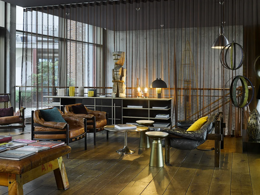 Club-floor lounge at 25hours Hotel HafenCity in Hamburg