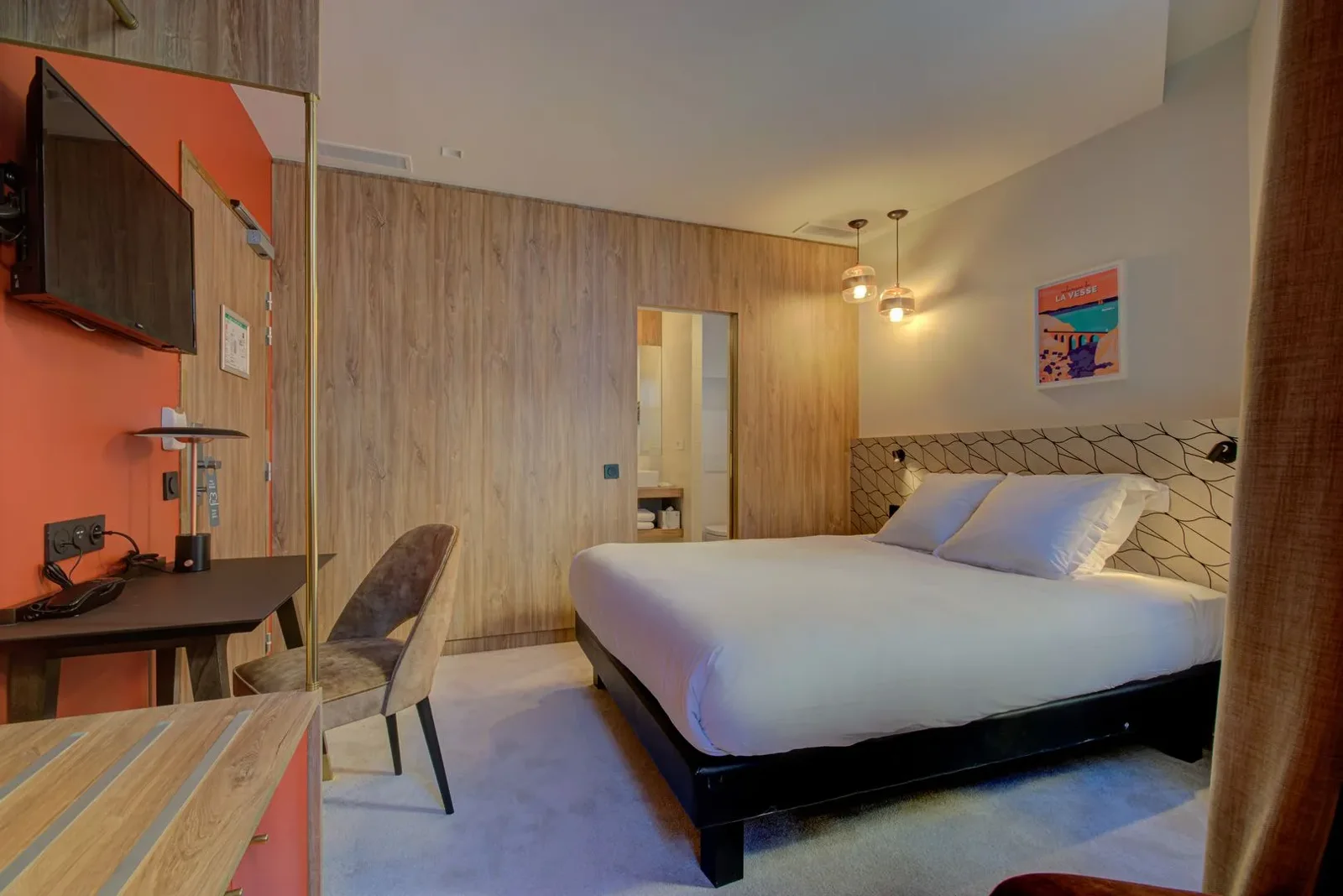Guest room at Alex Hôtel in Marseille