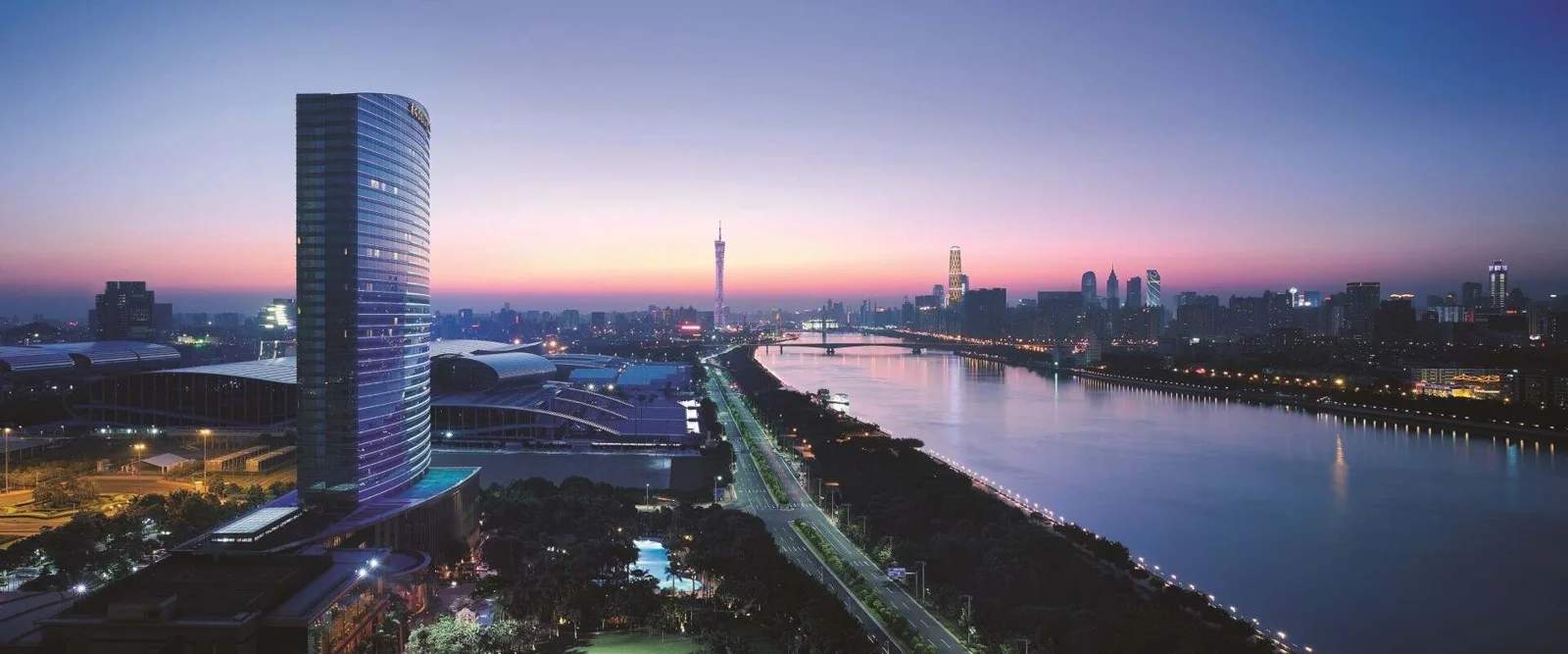 Hotel setting at Shangri-La Guangzhou