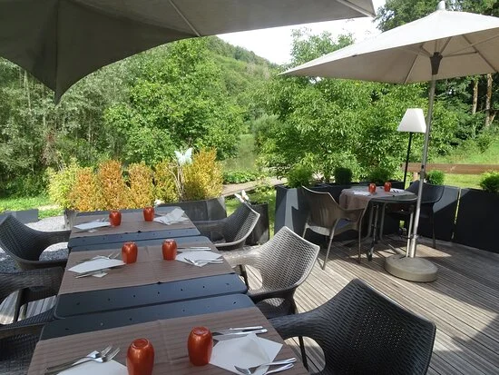 Restaurant terrace at Le Presbytère
