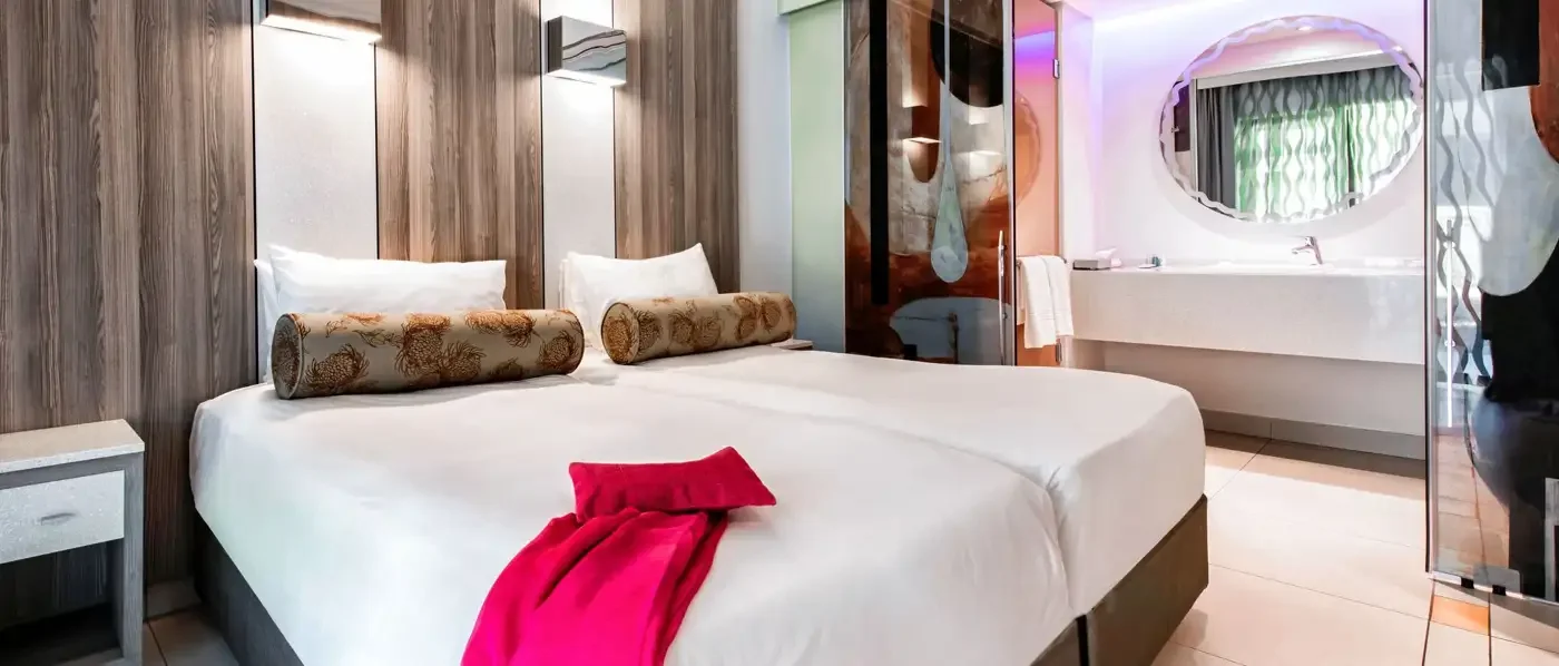Guest room at Cabanas at Sun City
