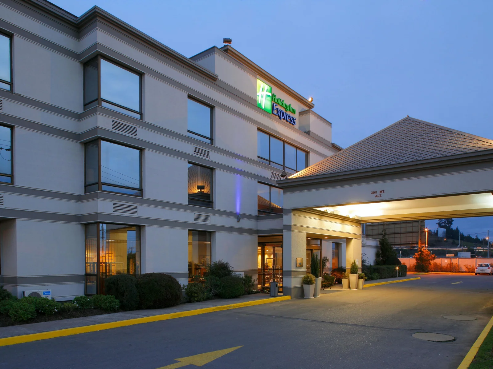 Exterior of Holiday Inn Express Concepcion