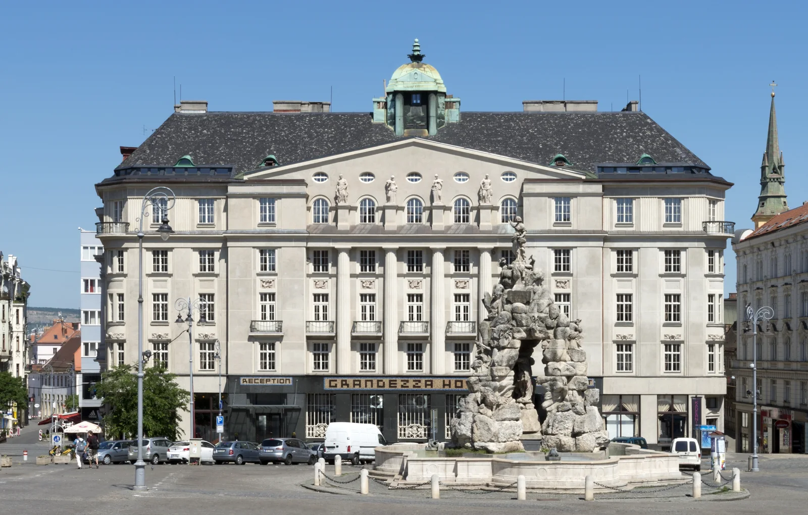 Grandezza Hotel Luxury Palace overlooking Zelný trh