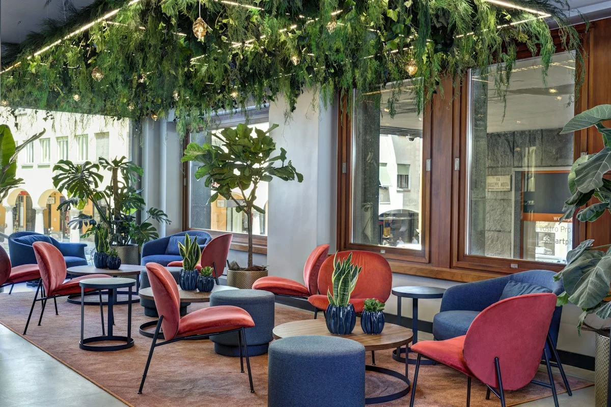 Interior at LUGANODANTE