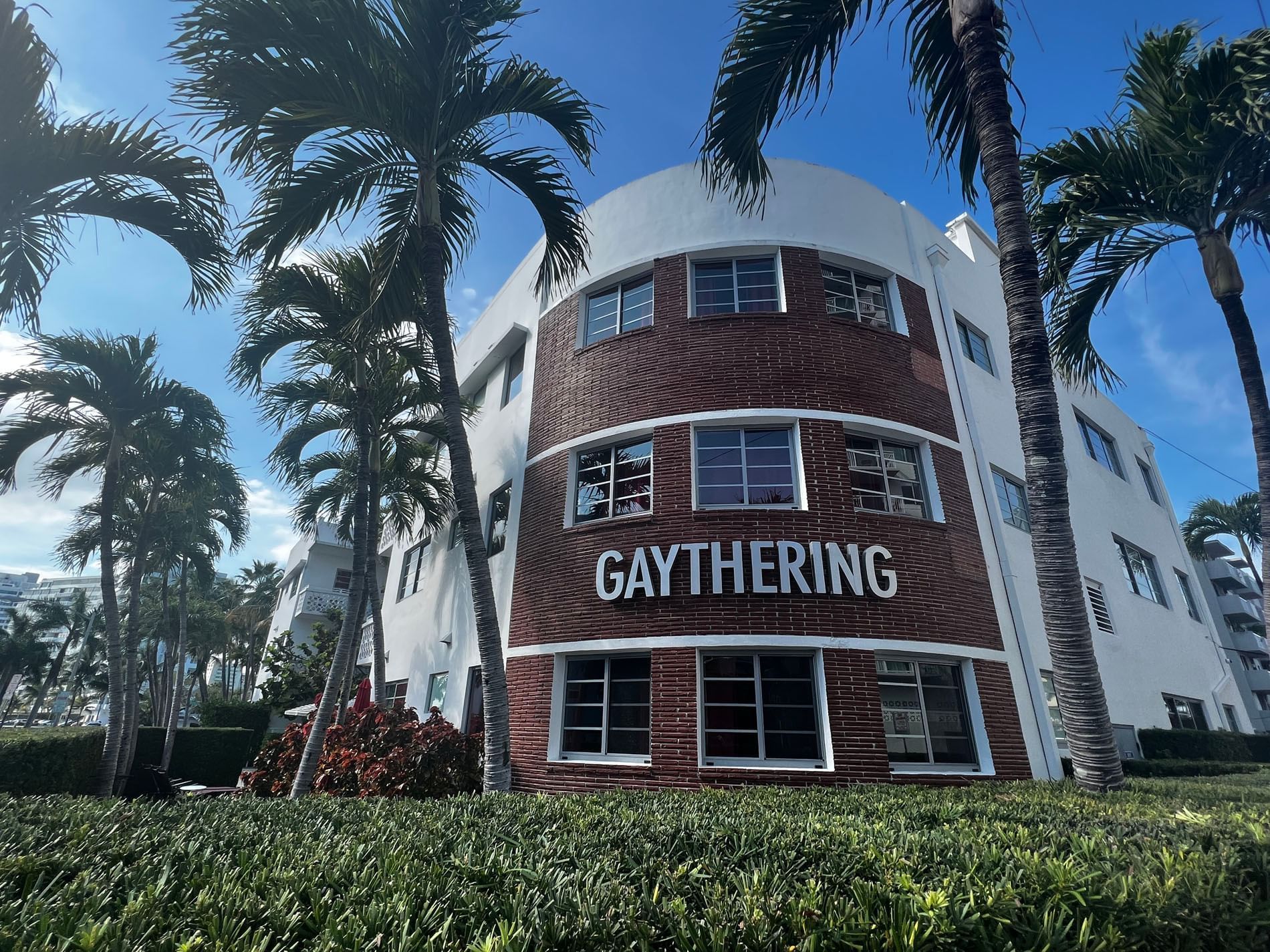 Exterior of Hotel Gaythering Miami Beach