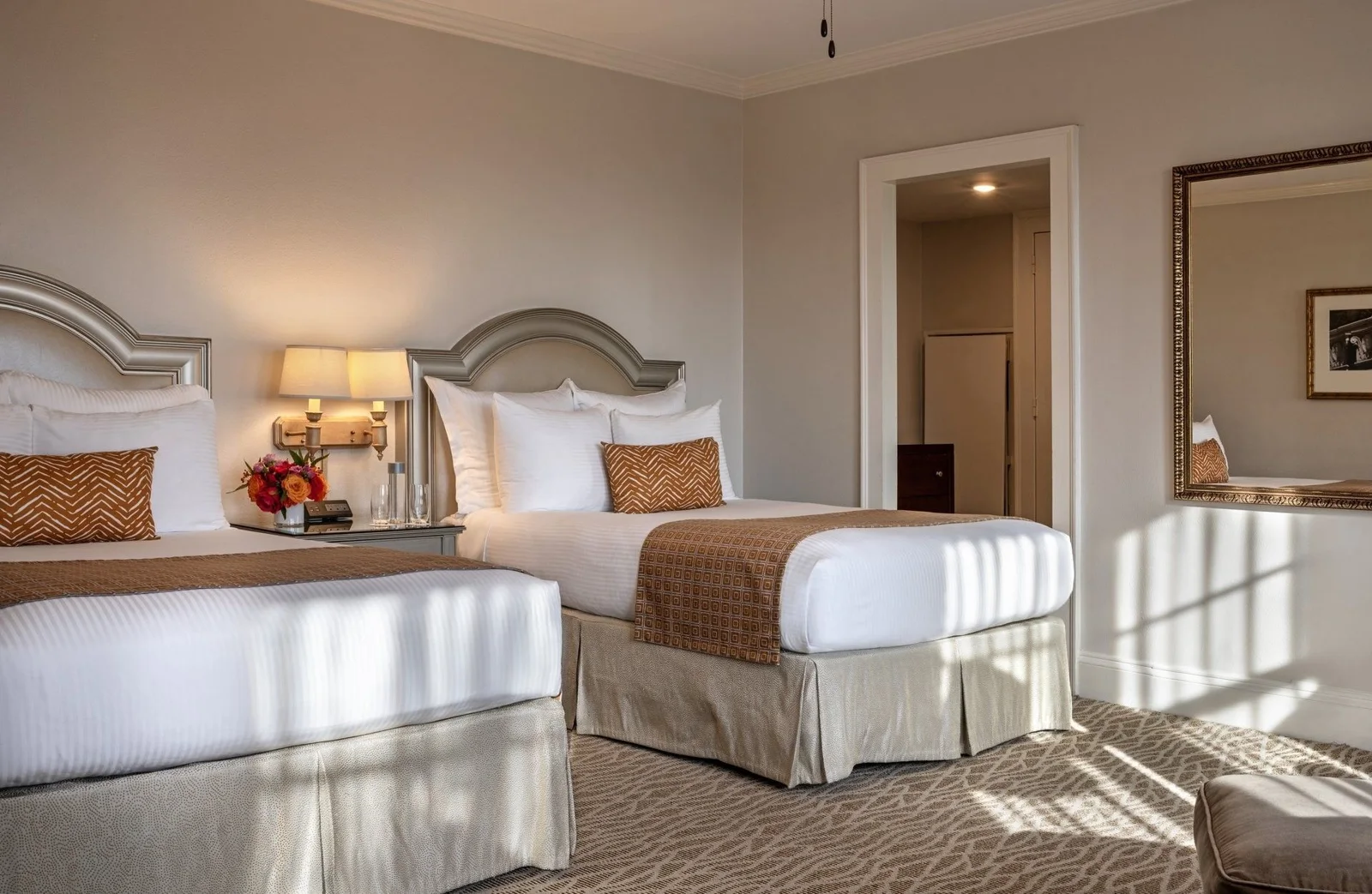 Double guest room at Warwick Melrose Dallas