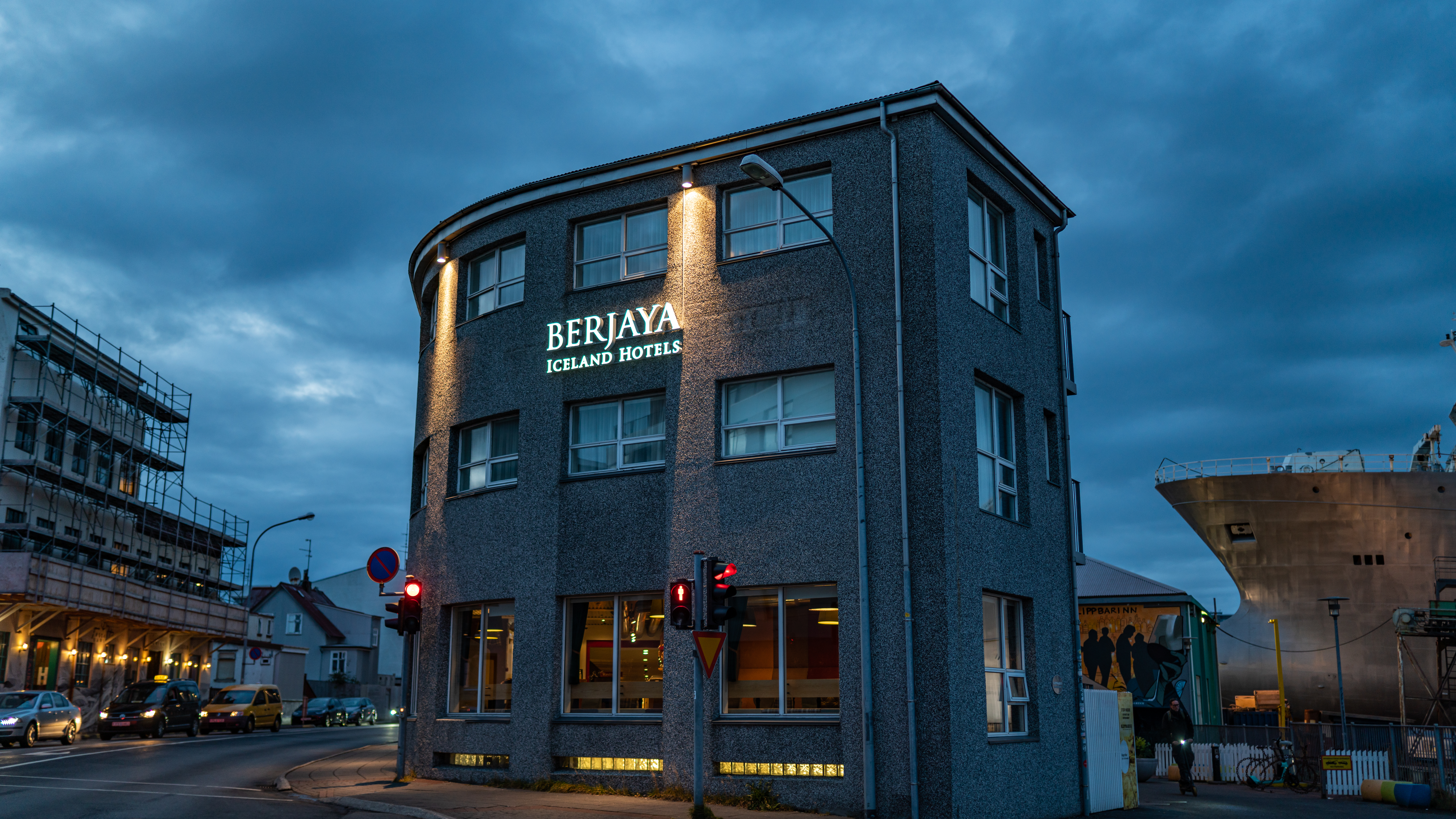 Reykjavik Marina Berjaya hotel