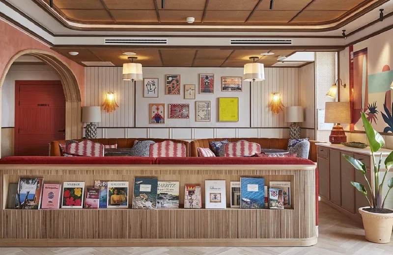 Lounge at Hôtel de Silhouette in Biarritz