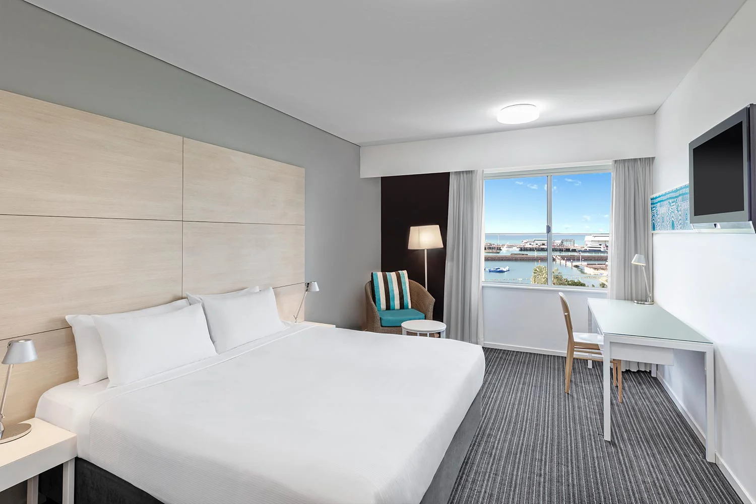Guest room at Vibe Hotel Darwin Waterfront